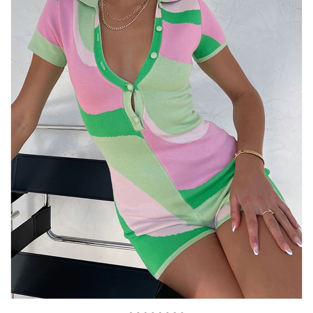 White fox Boutique colorful romper size M